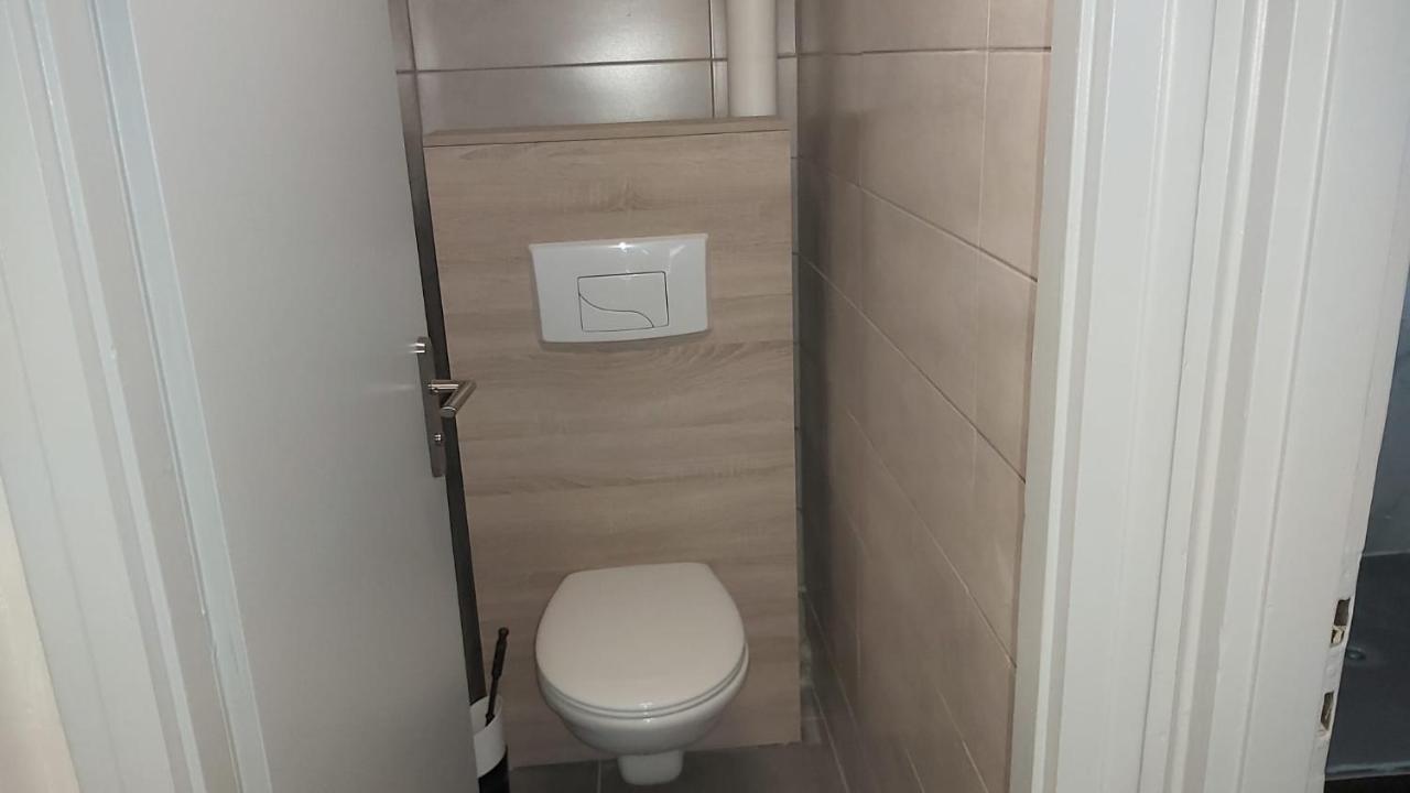 F3 Appartement 2 Chambre Un Salon Avec Wifi Saint-Jean-de-la-Ruelle Экстерьер фото